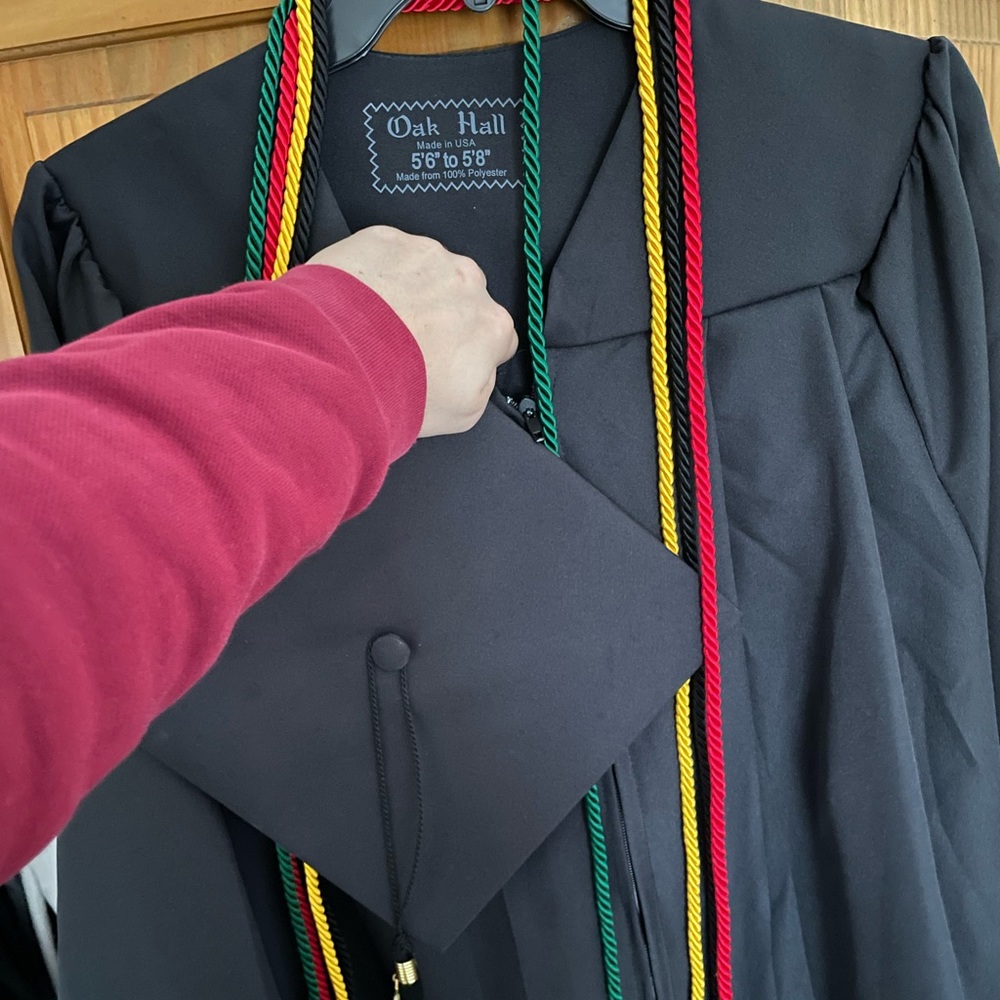 Unisex Graduation Cap & Gown